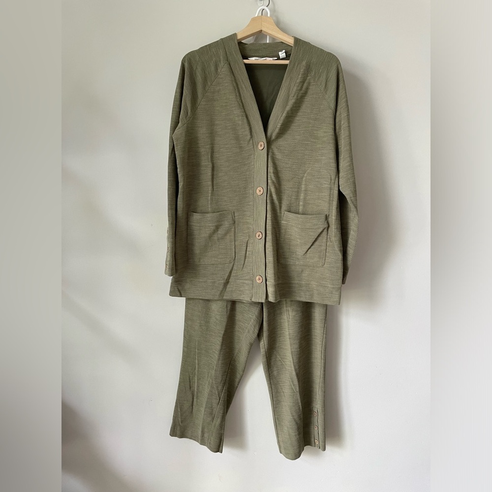 Bridgehampton Isaac Mizrahi Live Cardigan and Pant Set